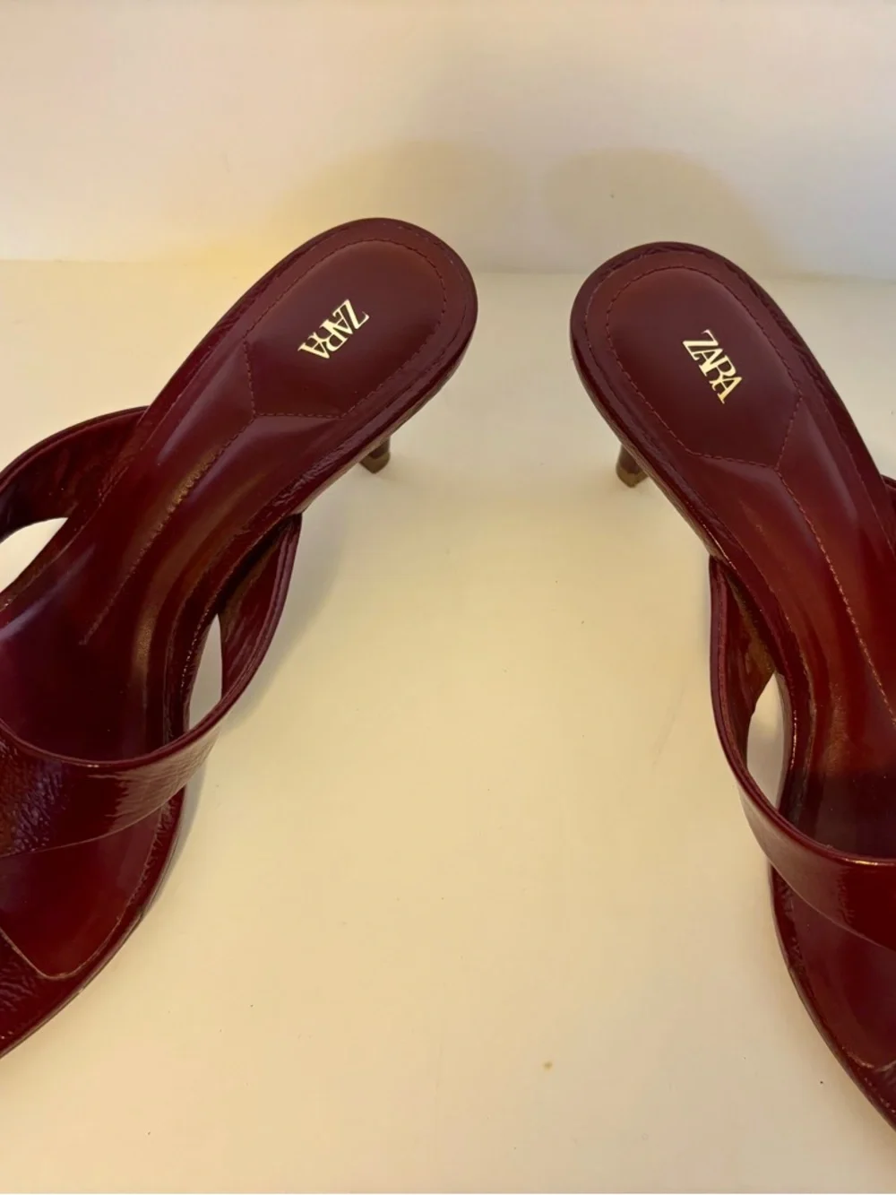 Zara Burgundy Patent Leather Thong Heeled Sandals - Picture 4 of 8
